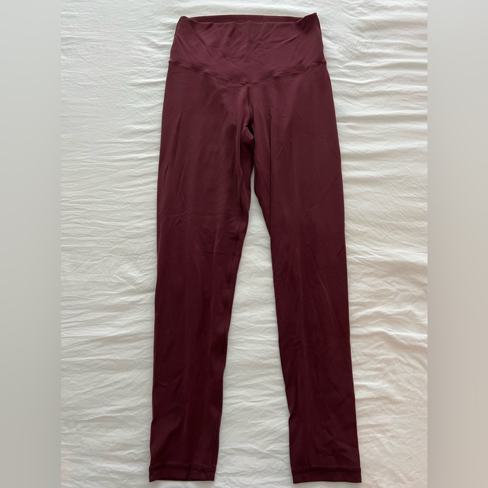 High rise Aerie leggings. Color marron. Size medium. Never worn